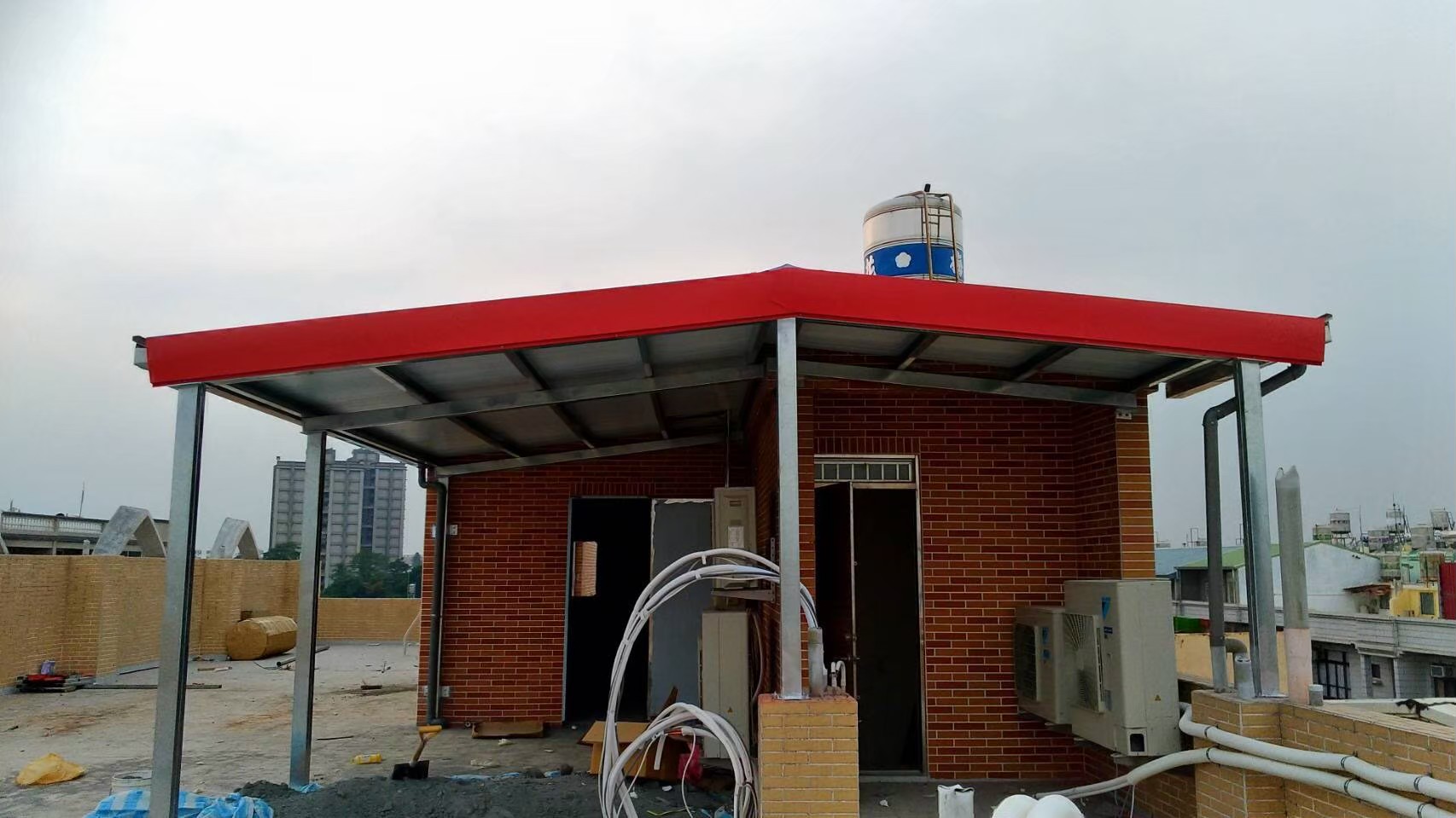 高雄左營區鐵皮屋