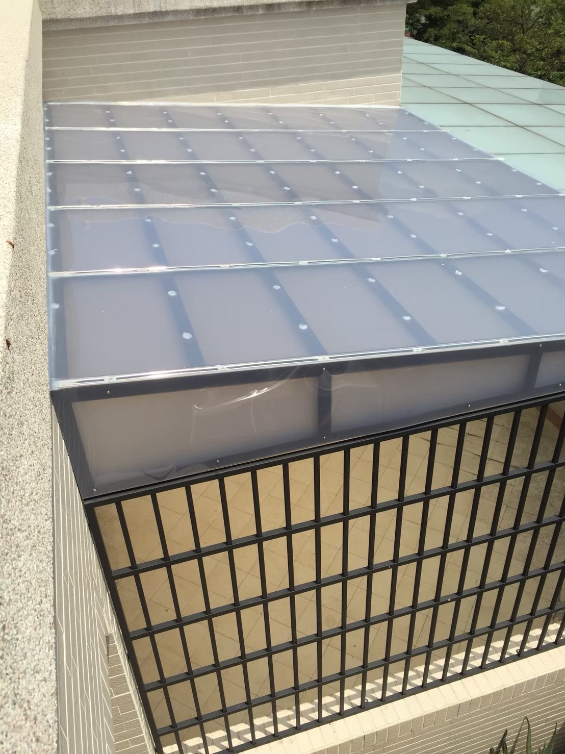 高雄小港區採光罩