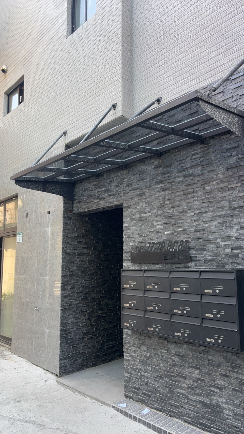 高雄住宅採光罩安裝