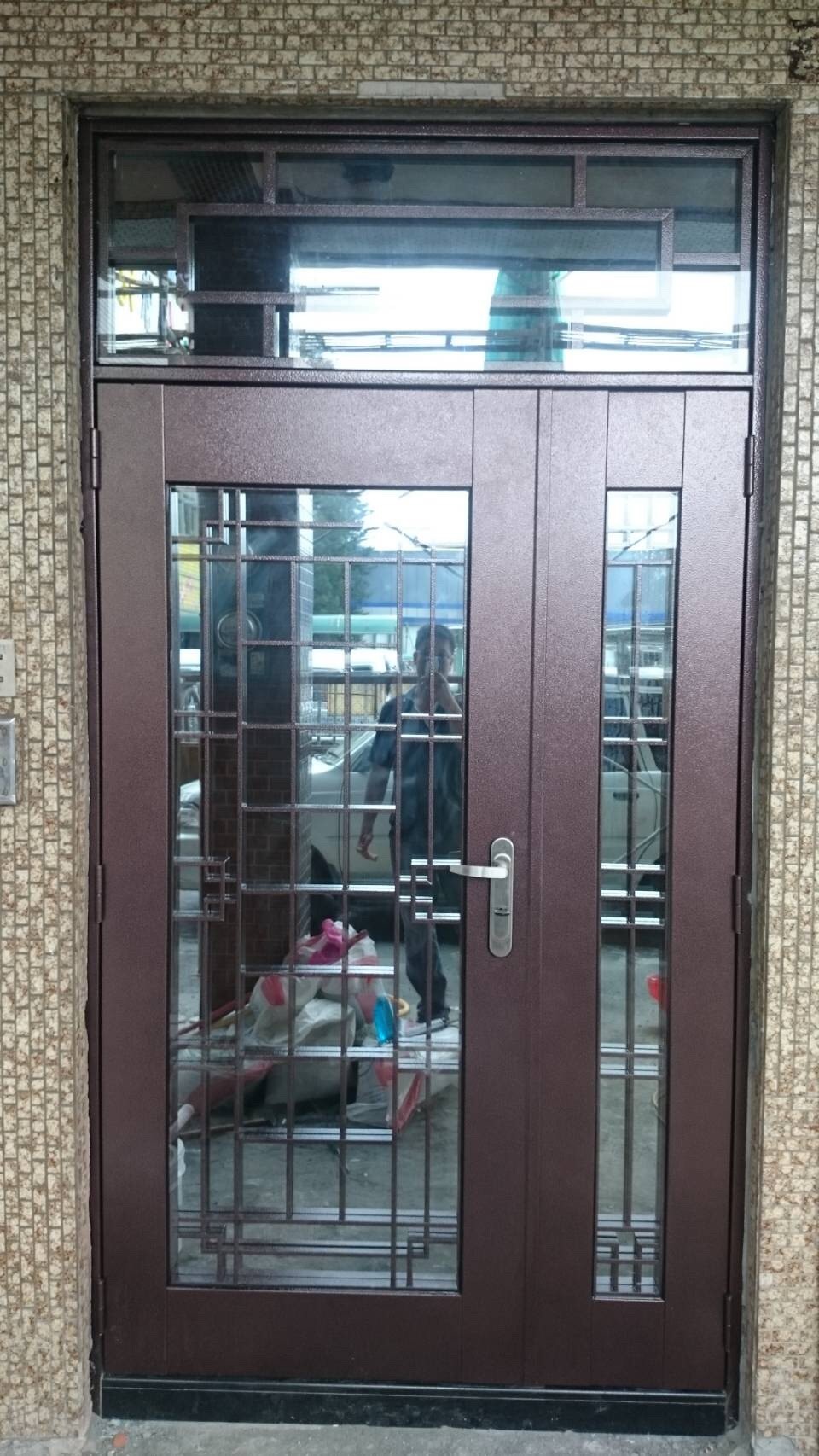 高雄前金區玄關門