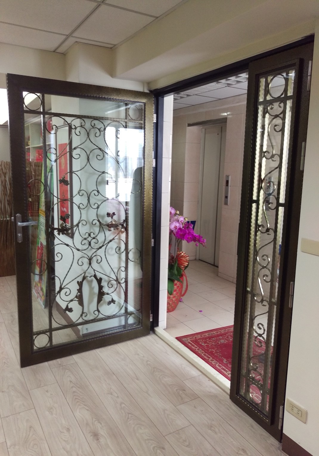 高雄大樹區鍛造門窗