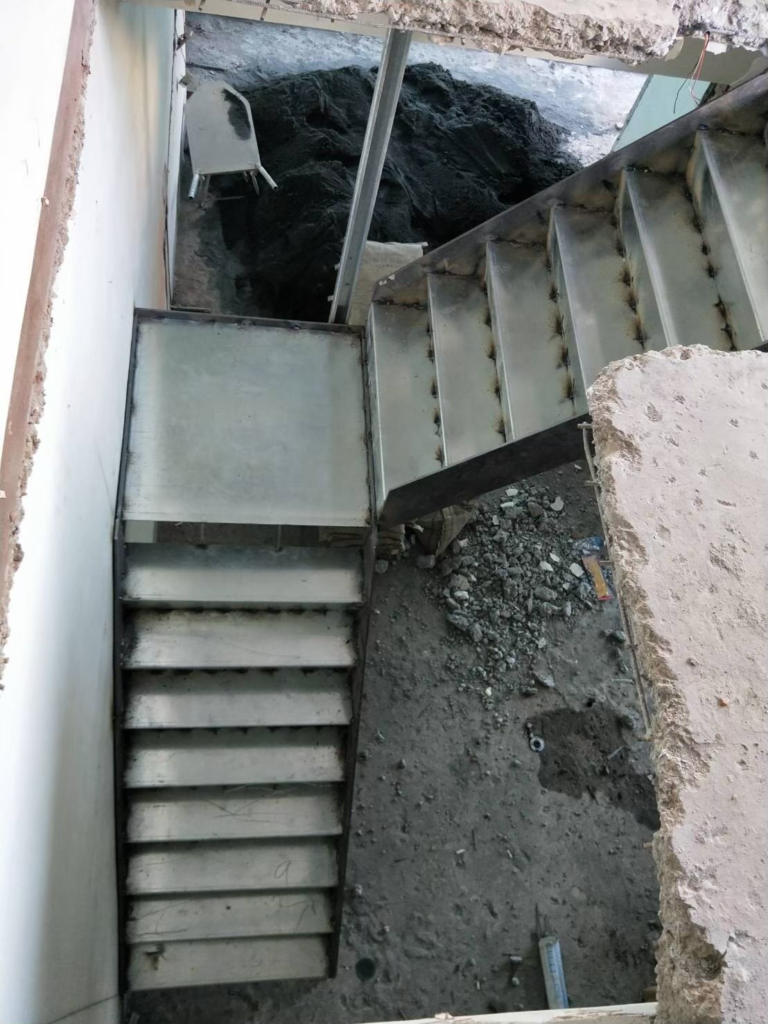 高雄岡山區鐵件製作